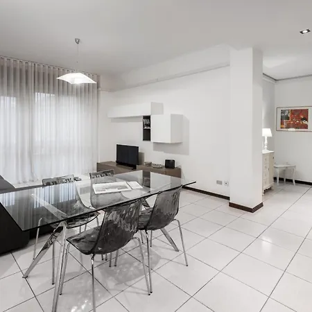 Flats4rent Lucia * Werona